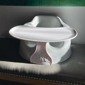 Bumbo seat with tray